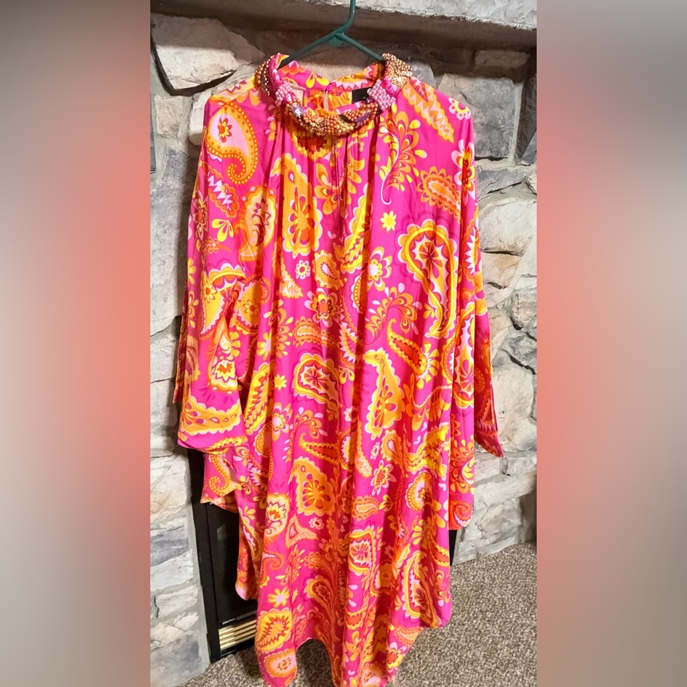 NWOT Vibrant Pink and Orange Women's Caftan in Xl/1X